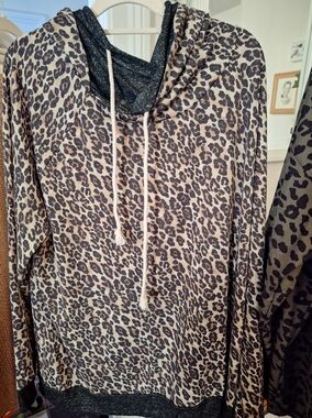 GeeGee Brand Leopard Print Hoodie